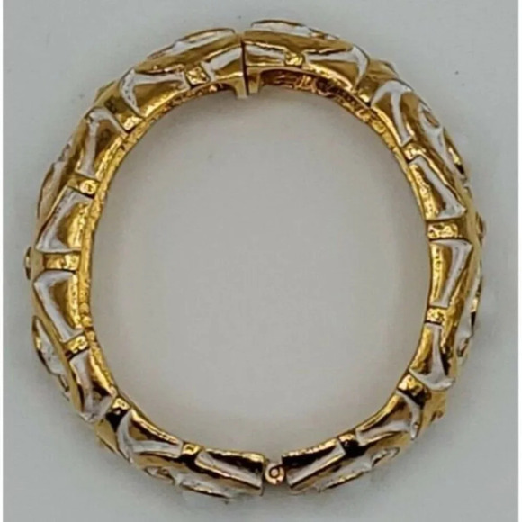 Jose & Maria Barrera Sculpted Hammered White Glass Stone Bangle Bracelet - Picture 8 of 10